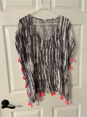 T39a- SURF GYPSY Tie-Dye Tassel Trim BEACHY Swim Cover-Up Top